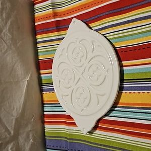 Pfaltzgraff Trivet White Vintage Kitchen Decor Counter Farmhouse Country